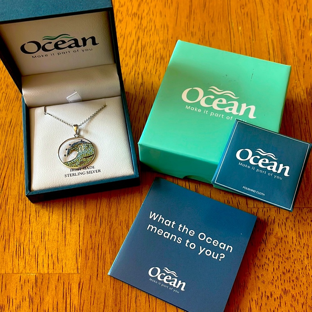 Ocean Jewelry Sterling Silver Aqua Wave Necklace With Crystals New Never Worn